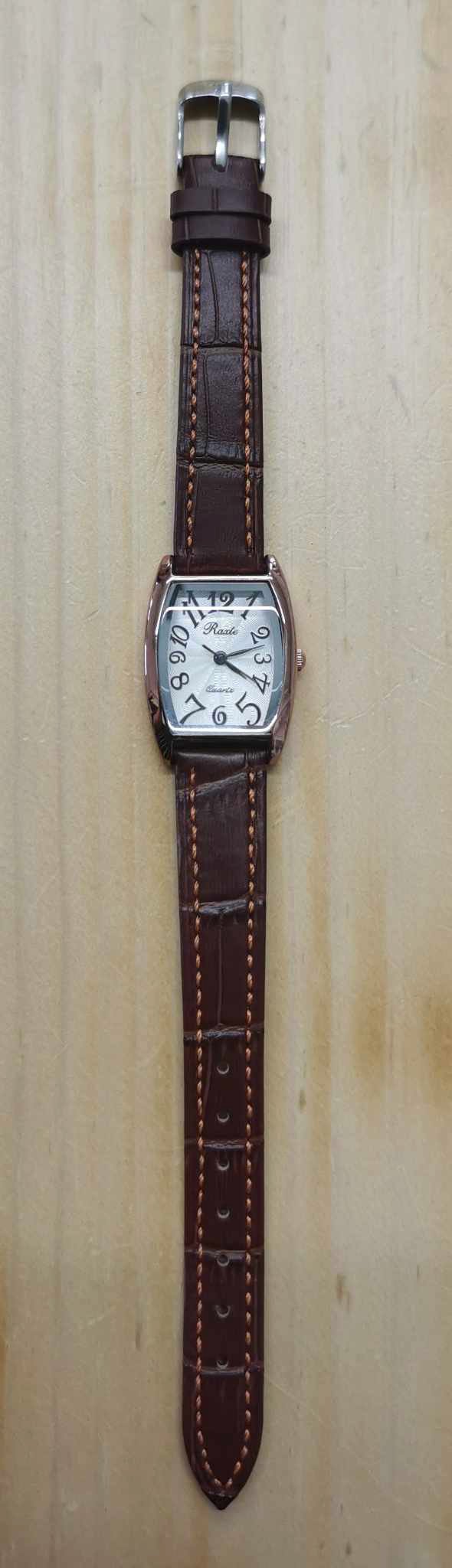 Montre pour femmes rectangle cuir brun