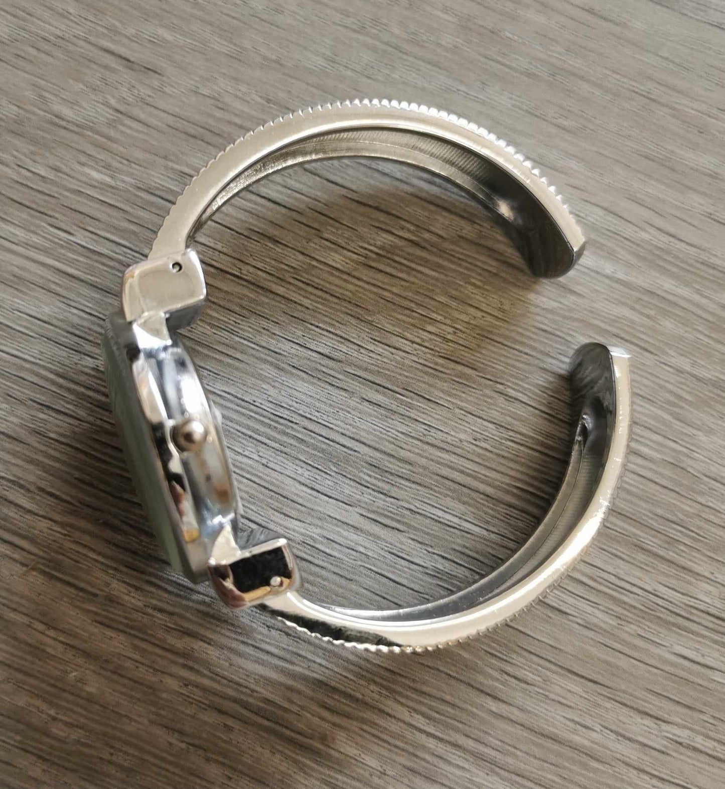 Montre bangle femme argent