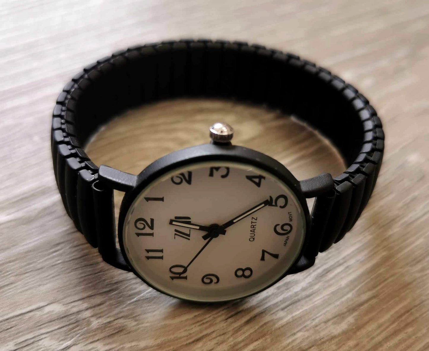 Montre extensible femme noir