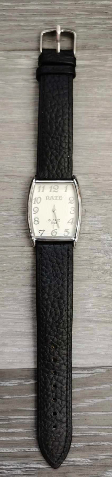 Montre homme rectangle arrondi cuir noir