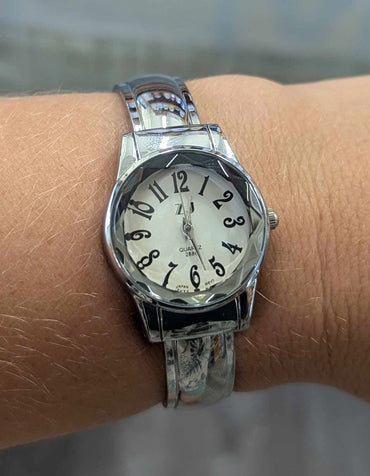 Montre bangle pour femmes - Argent