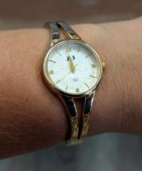 Montre bangle pour femmes - Classique or