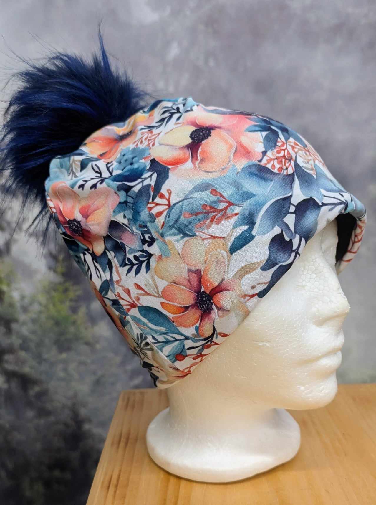 Tuque pour femme doublée faite à la main