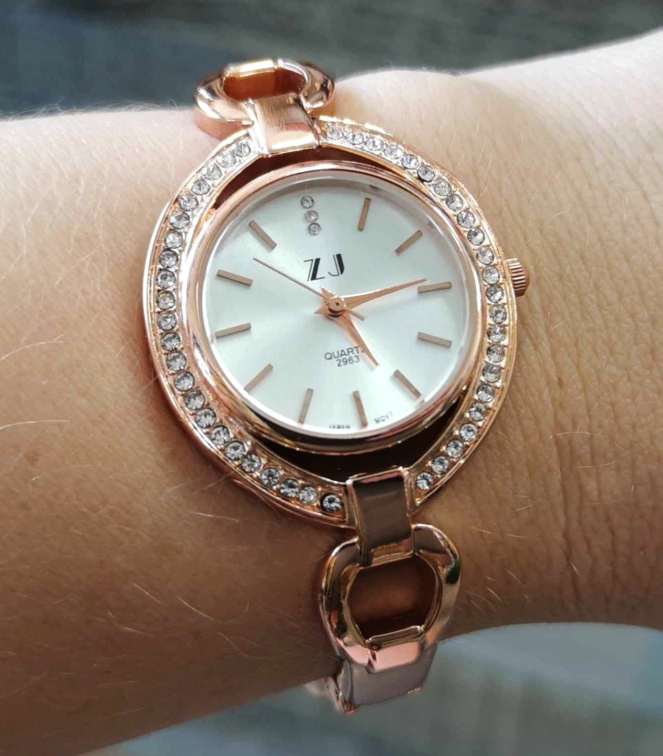 Montre bangle femmes or rose